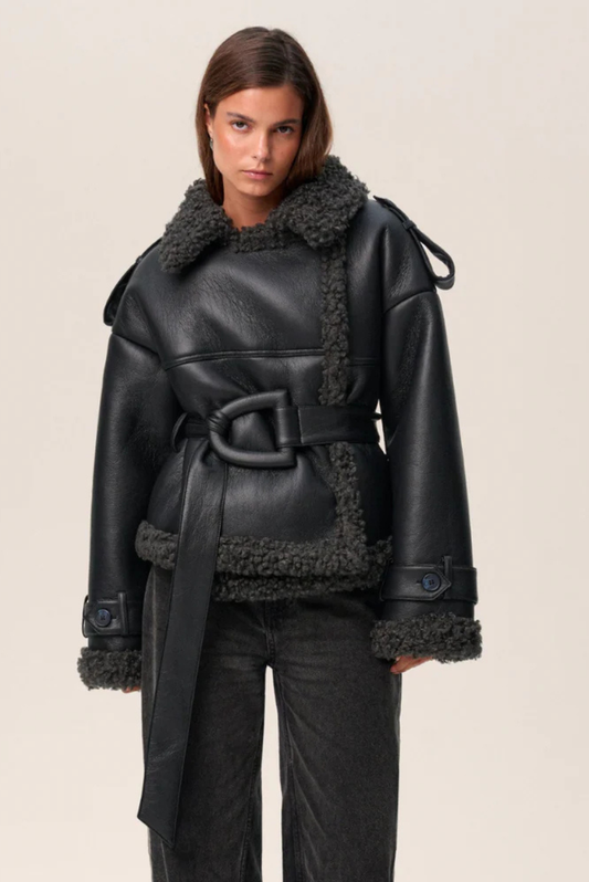 Avalon Bound Faux‑Shearling Jacket – Luxe Teddy Coat with Structure