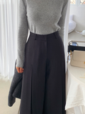 High-Waisted Wide-Leg Pants – Classic Tailored Silhouette