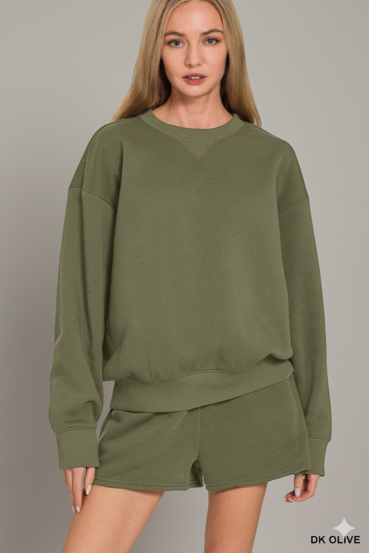 Cozy Oversized Fleece Sweatshirt & Shorts Lounge Set – Relax in Luxe Comfort